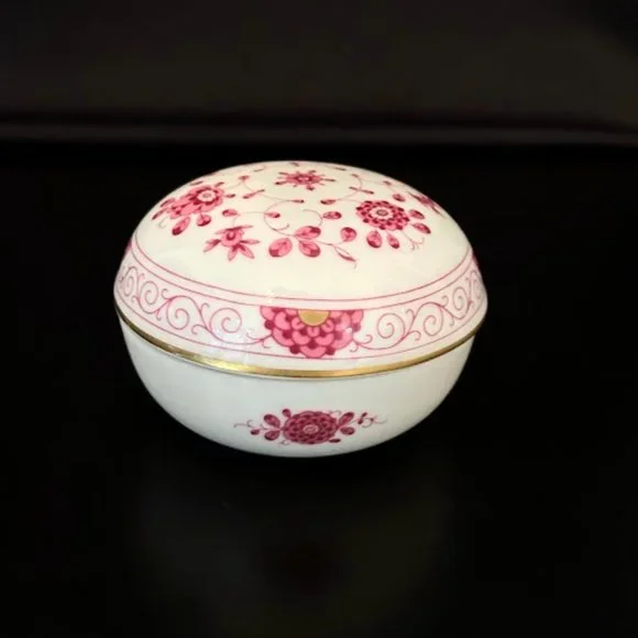 EUC AK Kaiser Petersburg Floral w Gold Trim Porcelain Round Trinket Box Germany - Picture 3 of 8